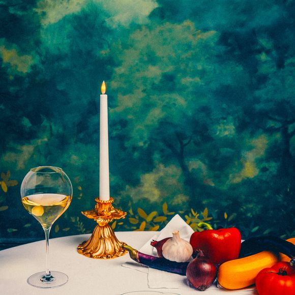 Ouverture du restaurant La Forêt Secrète par Jean Imbert au sein du Disneyland Hôtel, en région parisienne.