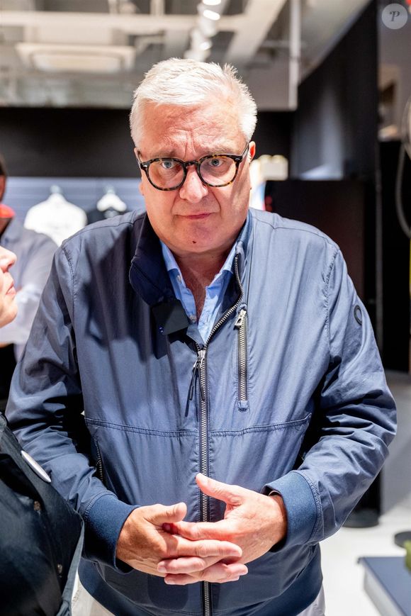 Il a indiqué être le père biologique de Clément Vandenkerckhove.

La famille royale belge a été aperçue à l'exposition "Bricks of Wonder" à Leidschendam, où elle a manifesté son intérêt pour les œuvres d'art originales présentées. © Backgrid USA / Bestimage