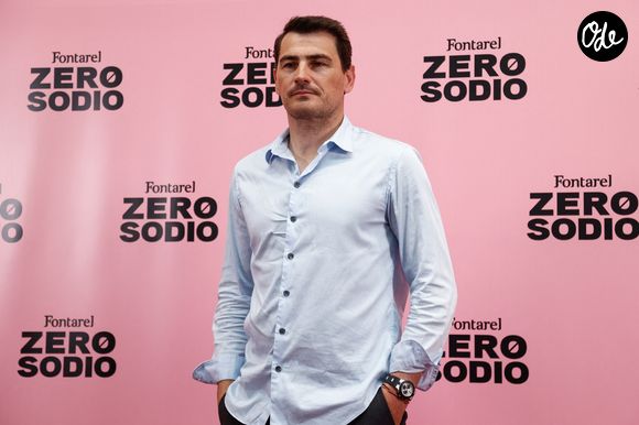 Le FC Porto et son assureur estiment avoir déjà versé les indemnisations prévues.

Iker Casillas, ancien joueur, pose pour une photo lors de la présentation « Empezar de Zero » de l'eau Fontarel à l'Espacio Rastro de Madrid, le 9 mai 2024 à Madrid, en Espagne. (Crédit photo : © Irina R. Hipolito/AFP7 via ZUMA Press Wire)