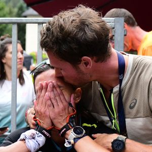 Exclusif - Marine Lorphelin (Miss France 2013) participe et finit la course MCC, 40 kms et 2300m de dénivelé positif, en marge de l'Ultra Trail du Mont Blanc (UTMB) à Chamonix le 26 août 2024.
Son compagnon Stanislas Gruau l'a soutenu sur tout le parcours

© Romain Doucelin / Bestimage