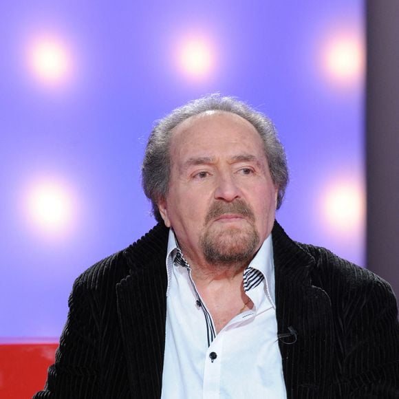 Richard Anthony lors de l'enregistrement de l'émission Vie Privee, Vie Publique a Paris, France, le 7 octobre 2010. Photo Max Colin/ABACAPRESS.COM