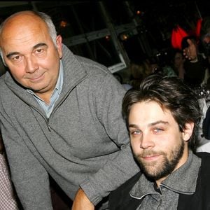 Exclusif - Arthur et Gérard Jugnot - Premier championnat de pétanque molle organisée au café de la Jatte à Neuilly  DOMINIQUE JACOVIDES / BESTIMAGE