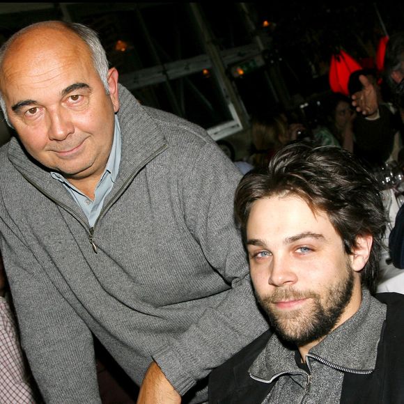 Exclusif - Arthur et Gérard Jugnot - Premier championnat de pétanque molle organisée au café de la Jatte à Neuilly  DOMINIQUE JACOVIDES / BESTIMAGE