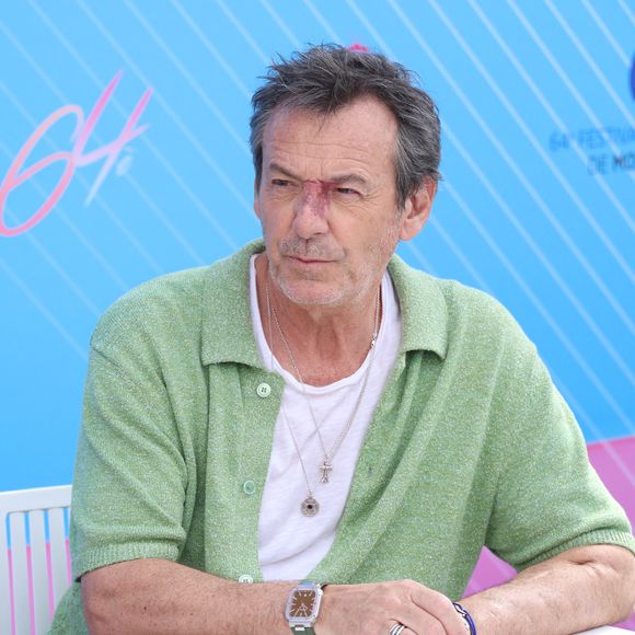 Émilien a récemment quitté "Les 12 Coups de midi" après 647 participations historiques.

Jean-Luc Reichmann - Photocall de "Demain nous appartient" (DNA) lors du 64ème Festival de Télévision de Monte Carlo au Grimaldi Forum de Monaco le 14 juin 2025.
© Denis Guignebourg / Bestimage