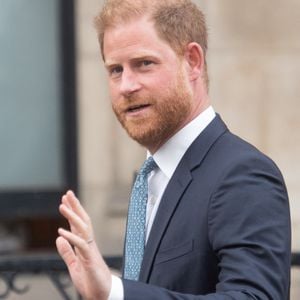 Le prince Harry quitte les Royal Courts Of Justice à Londres, Angleterre, Royaume-Uni, le mardi 8 avril 2025, après avoir assisté au début d'une audience de deux jours pour faire appel de la décision concernant son accès à la sécurité à la Cour d'appel. © Ng Justin/Avalon/ABACA