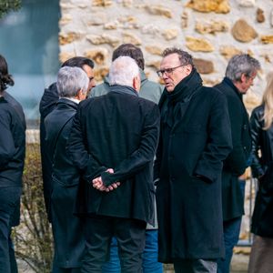 Julien Lepers aux obsèques du chanteur Herbert Léonard au crématorium de Saint-Fargeau-Ponthierry, France, le 12 mars 2025. © Bestimage