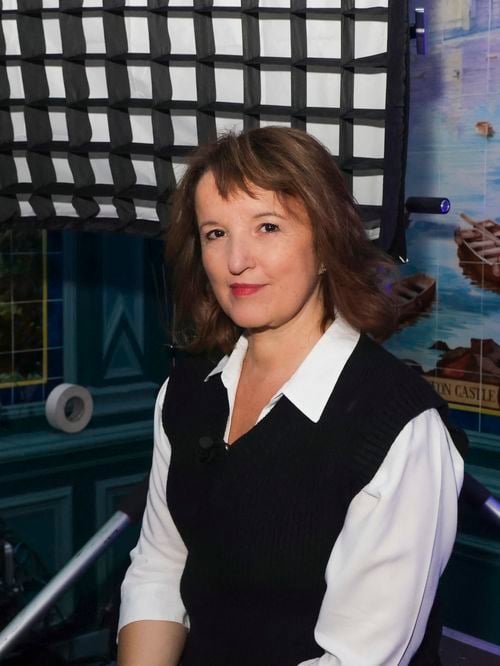 "Ça ne se voit pas" : Anne Roumanoff a changé plusieurs parties de son corps mais le résultat n'a pas eu l'effet escompté