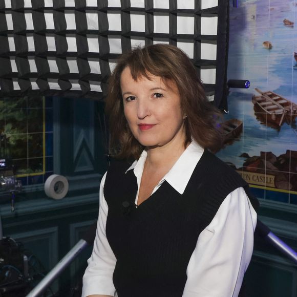 Anne Roumanoff s'est confiée sur la chirurgie esthétique dans l'émission Les Grosses Têtes.

Exclusif - Anne Roumanoff - Backstage - Enregistrement de l'émission "L'Invitation". © Jack Tribeca / Bestimage