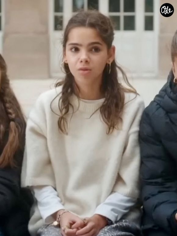 Lila Debbouze fait une première apparition remarquée à la télévision dans le documentaire "Le Temps des femme"s, diffusé sur France 2 et produit par sa mère.

© Capture TV France 2 via Bestimage