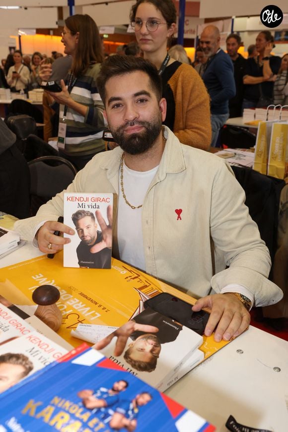 Kendji Girac à la Hall Georges Brassens de Brive-la-Gaillarde pour la 43 ème Foire du Livre de Brive, le 8 novembre 2025. © Jean-Marc Lhomer/Bestimage