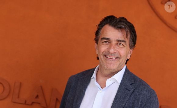 Une décision importante quand on sait à quel point le travail a une large part de responsabilité sur la santé. 


Yannick Alléno - Célébrités au village lors des Internationaux de France de tennis de Roland Garros 2024 à Paris le 9 juin 2024.