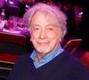De retour sur la scène de la Salle Pleyel pour lancer une nouvelle tournée, Hervé Vilard prouve qu'il n'a rien perdu de sa fougue. 

Exclusif - Hervé Vilard - Soirée de gala du nouveau spectacle de la compagnie Gruss " 52ème création des Folies Gruss" à Paris. © Cédric Perrin/Bestimage