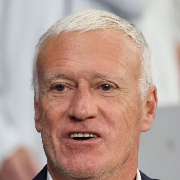 Il a répondu à des questions posées par des proches et d’anciens joueurs.

Didier Deschamps (Sélectionneur de la France) - Les Bleus ont remporté leur dernier match de préparation contre l'Irlande du Nord (3-1) à Lille, grâce à un triplé de M. Olise le 8 juin 2026. © Laurent Sanson/PsnewZ/Bestimage