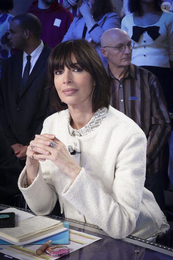 Exclusif - Géraldine Maillet, sur le plateau de l’émission « TPMP » (Touche pas à mon poste) présentée par C.Hanouna et diffusée en direct sur C8, Paris, France, le 13 février 2025. © Jack Tribeca / Bestimage