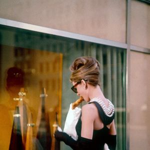 Archives diverses - Audrey Hepburn, James Bond.