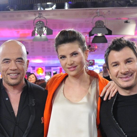Michaël Youn, qui est à retrouver ce soir dès 21h10 sur TF1 dans "Flashback", une série policière inédite, est en couple avec Isabelle Funaro 

Pascal Obispo, Michael Youn et Isabelle Funaro - Enregistrement de l'emission " Vivement Dimanche" a Paris le 13 fevrier 2013 et qui sera diffuse le 17 fevrier .