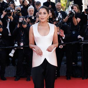 Leïla Bekhti (Bijoux Chaumet) - Montée des marches du film " La vie d'une femme " lors du 79ème Festival International du Film de Cannes, le 13 mai 2026. © Jacovides-Moreau / Bestimage