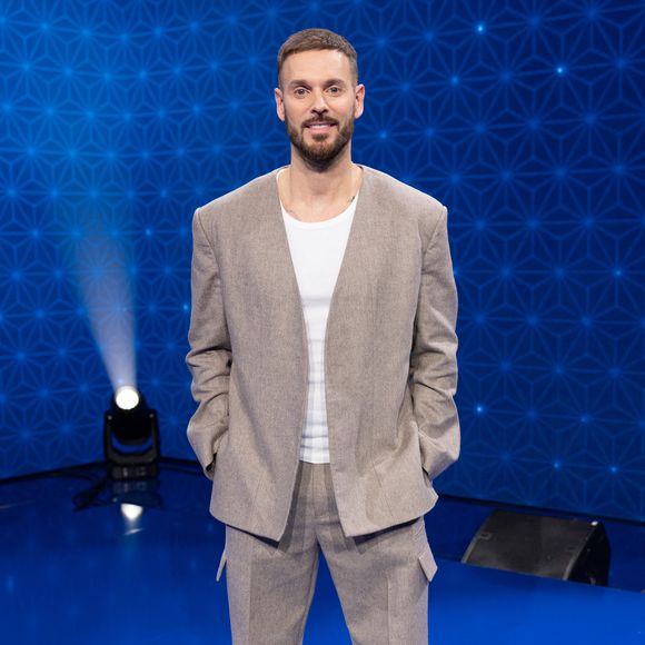 Sur Instagram, l’interprète de "Elle me contrôle" a partagé plusieurs clichés de cette journée inoubliable.

Exclusif - Matt Pokora pour les surprises lors de l'enregistrement de l'émission "La Boîte à secrets", présentée par Faustine Bollaert et diffusée le 17 octobre sur France 3, dans les studios du Lendit à Saint-Denis, France, le 23 septembre 2025. © Cyril Moreau/Bestimage