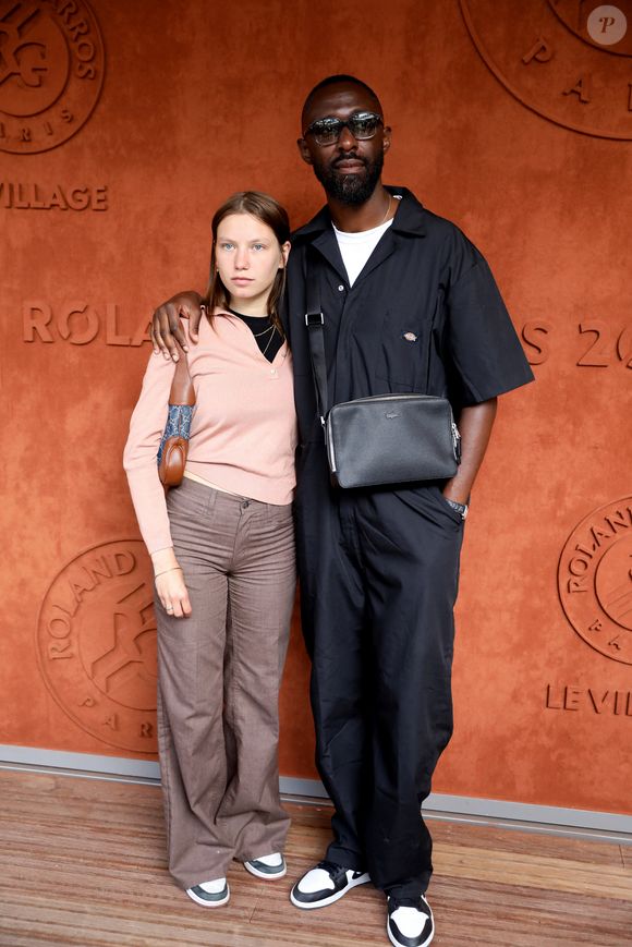 Gina Jimenez et Thomas Ngijol au village (jour 10) lors des Internationaux de France de Tennis de Roland Garros 2022 à Paris, France, le 31 mai 2022. © Dominique Jacovides/Bestimage