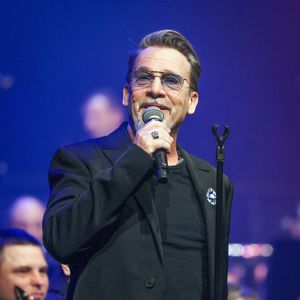 Avant ses concerts, il mange des pâtes et fait du sport

Le chanteur Florent Pagny se produit lors d'un concert de bienfaisance, « Sentinelles d’Un Soir », organisé par le gouverneur militaire de Paris au profit des Bleuets de France, des soldats blessés et des victimes du terrorisme, à la Salle Pleyel à Paris, en France, le 30 mai 2024. Photo de David Boyer/ABACAPRESS.COM