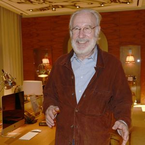 Bernard Le Coq - Vernissage de l'exposition photos et du livre "La Boxe fait son cinéma" à l’hôtel Brach à Paris le 23 Septembre 2025. Ces clichés rendent hommage à plus de cinquante acteurs immortalisés dans des scènes où le noble art rencontre le 7ème art. © Christophe Aubert via Bestimage
#
Opening of the photo exhibition and book "Boxing Makes Its Cinema" at the Brach Hotel in Paris on September 23, 2025. These photos pay tribute to more than fifty actors immortalized in scenes where the noble art meets the 7th art. | 00725271