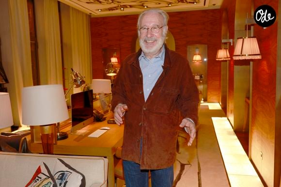 Bernard Le Coq - Vernissage de l'exposition photos et du livre "La Boxe fait son cinéma" à l’hôtel Brach à Paris le 23 Septembre 2025. Ces clichés rendent hommage à plus de cinquante acteurs immortalisés dans des scènes où le noble art rencontre le 7ème art. © Christophe Aubert via Bestimage
#
Opening of the photo exhibition and book "Boxing Makes Its Cinema" at the Brach Hotel in Paris on September 23, 2025. These photos pay tribute to more than fifty actors immortalized in scenes where the noble art meets the 7th art. | 00725271