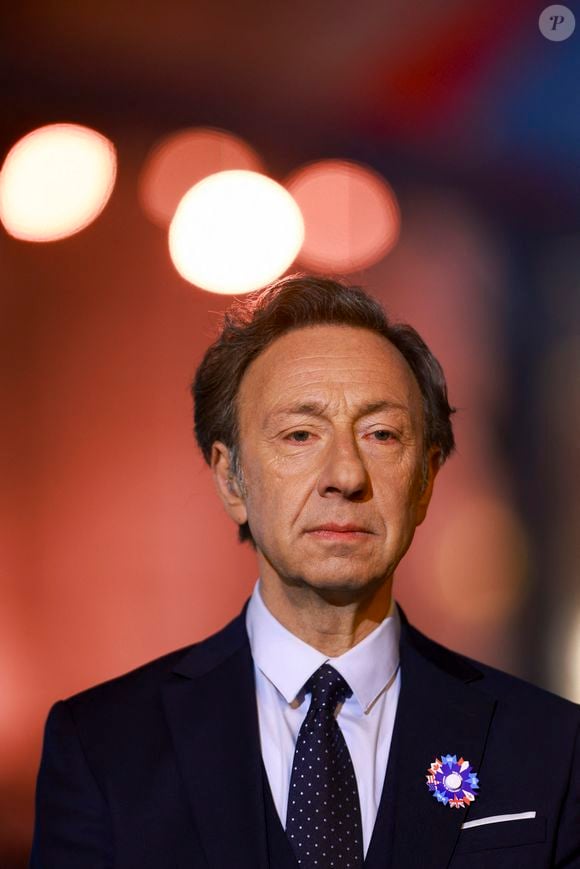 Exclusif - Stéphane Bern - Emission "Le concert pour la paix" sur les Champs-Elysées à Paris, retransmis en direct sur France 2, le 8 mai 2025. © Christophe Clovis - Pierre Perusseau / Bestimage