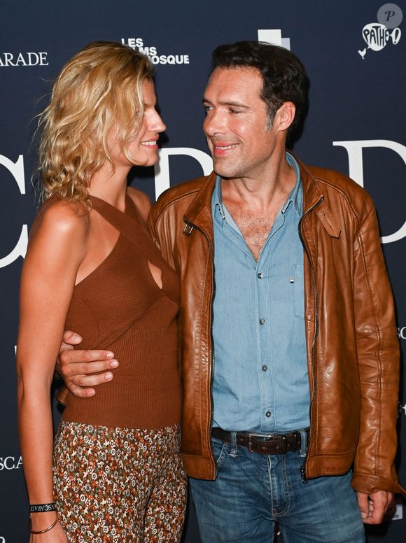 Nicolas Bedos et sa compagne Pauline Desmonts - Avant-première du film "Mascarade" au cinéma Pathé Wepler à Paris. Le 20 octobre 2022
© Coadic Guirec / Bestimage