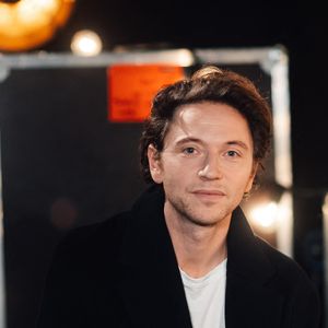 Exclusif - Le chanteur Raphaël - Backstage - Enregistrement de l'émission "Michel Polnareff, la soirée événement", diffusée le 6 décembre à 21h10 sur France 2
© Tiziano Da Silva-Cyril Moreau / Bestimage