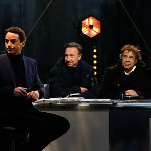 Exclusif - Julian Bugier, Stéphane Bern et Laurent Voulzy - Emission "Notre-Dame la réouverture" sur France 2 pour la cérémonie de réouverture de la cathédrale Notre-Dame de Paris, le 7 décembre 2024.
© Christophe Clovis / Cyril Moreau / Bestimage