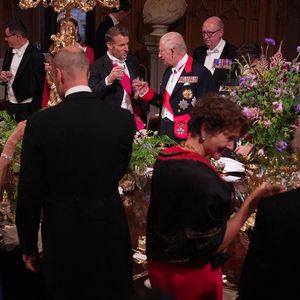 Charles III, Emmanuel Macron, Brigitte Macron et la reine Camilla s'entendent à merveille

Le président Emmanuel Macron et sa femme Brigitte Macron lors d'un dîner d'état au chateau de Windsor avec le roi Charles III d'Angleterre et la reine consort Camilla
© Yui Mok / Pool / Julien Burton via Bestimage