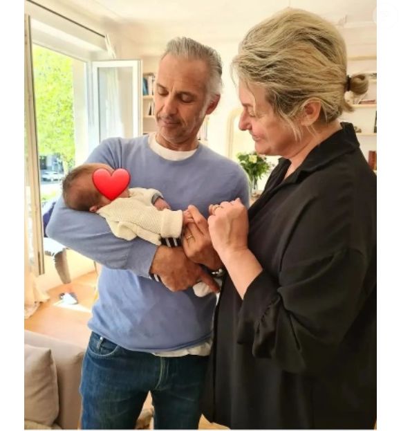 Le petit Vahé Belmondo fait le bonheur de ses parents, Alessandro et Méliné, comme de ses grands parents, Paul et Luana. @ Instagram / Méliné Ristiguian