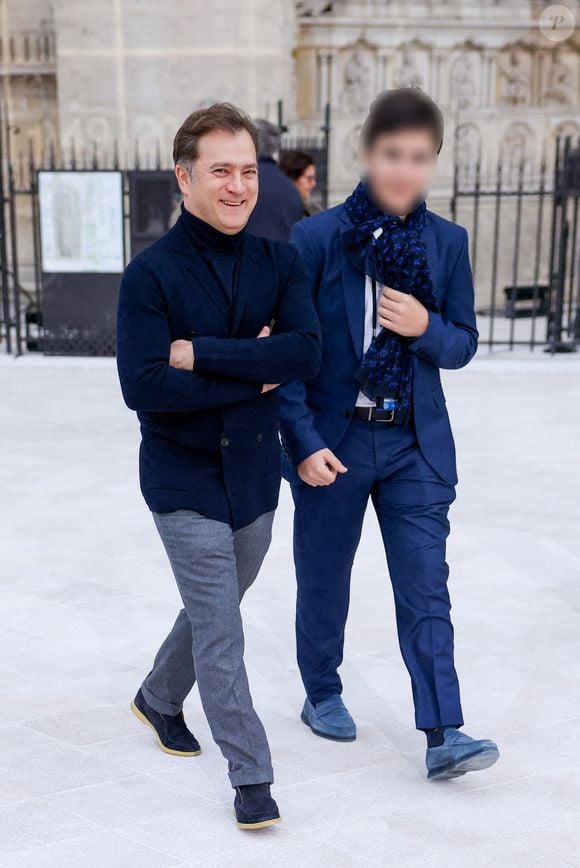 Exclusif - Renaud Capuçon et son fils Elliott - Emission "Notre-Dame la réouverture" sur France 2 pour la cérémonie de réouverture de la cathédrale Notre-Dame de Paris, le 7 décembre 2024.  © Cyril Moreau-Christophe Clovis / Bestimage