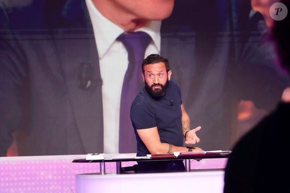 Exclusif - Cyril Hanouna, sur le plateau de l'émission TBT9 (Tout beau tout n9uf) présentée par C.Hanouna, et diffusée en direct sur W9, Paris, France, le 19 novembre 2025. © Jack Tribeca / Bestimage