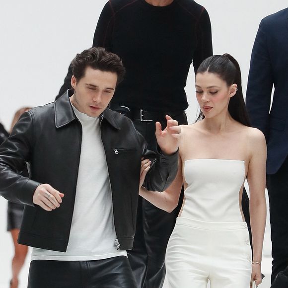 Brooklyn Beckham et sa femme Nicola Peltz arrivent au défilé de mode Femmes Printemps/Été 2025 "Courrèges" lors de la fashion week de Paris, le 25 septembre 2024. © Christophe Clovis / Bestimage