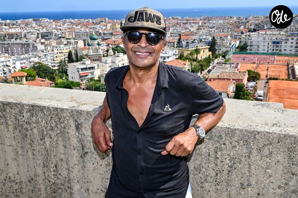 Yannick Noah, l'ancien champion de tennis français et chanteur, est mis à l'honneur à Nice dans le club de Tennis où il a fait son sport étude, le Nice LTC qui va baptiser son court central de son nom en présence de ses copains de classe, le 11 juillet 2026.
© Bruno Bebert/Bestimage