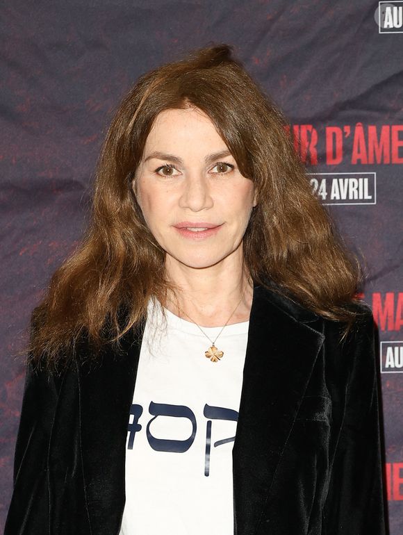 "Je lui avais fait le serment, à sa demande, qu'elle n'irait jamais en maison de retraite."

Valérie Kaprisky - Avant-première du film "Le mangeur d'âmes" au cinéma Max Linder à Paris le 16 avril 2024.
© Coadic Guirec / Bestimage
