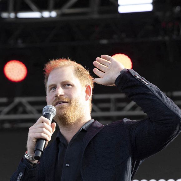 Le prince Harry remet des prix à la communauté lors de One805Live ! le 20 septembre 2025 à Summerland, CA. © SPUS/ABACA