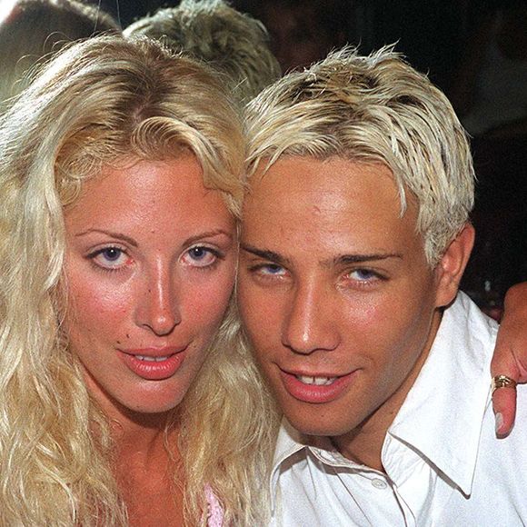 Loana et Steevy Boulay ont tous les deux participé à la première saison de l'émission "Loft Story" sur M6

Loana et Steevy à Paris. 
Crédit : RACHID BELLAK / BESTIMAGE
