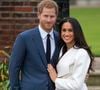 Parents d'Archie et de Lilibet, Meghan Markle (43 ans) et Harry (40 ans) se sont rendus à Disneyland pour célébrer le 4ème anniversaire de leur fille.
Le Prince Harry et Meghan Markle posent à Kensington palace après l'annonce de leur mariage au printemps à Londres. (Agence / Bestimage).
