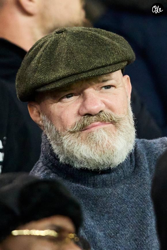 Philippe Etchebest - Célébrités assistent au match de Ligue des champions entre le PSG et l'Atlético de Madrid au Parc des Princes à Paris le 6 novembre 2024. © Cyril Moreau/Bestimage