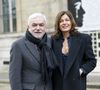 Sur ordre de la régie, son équipe n'a eu que quelques minutes pour changer précipitamment de studio d'enregistrement.

Pascal Praud et sa compagne Catherine Bancarel - Mariage civil de Georges Fenech et Amélie Leperre-Dimeglio à la mairie du 16ème arrondissement de Paris le 31 janvier 2026.

© Pierre Perusseau / Bestimage