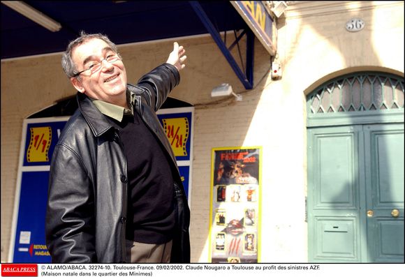 © Arno/Alamo/ABACA. 32274-10. Toulouse-France. 09/02/2002. Claude Nougaro a Toulouse au profit des sinistres AZF.(Maison natale dans le quartier des Minimes)