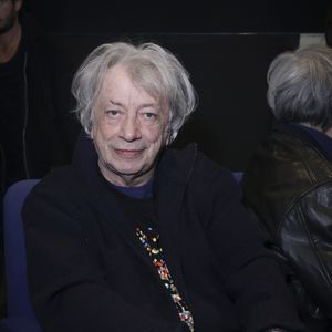 Hervé Vilard au concert d’Enrico Macias pour sa tournée La Fête Continue ! dans la salle de spectacle Le Dôme de Paris - Palais des Sports à Paris, France, le 15 mars 2025. © Jack Tribeca/Bestimage