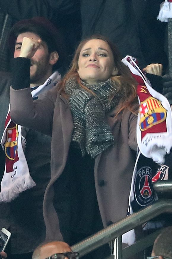 Andrea Condorelli et sa compagne Joy Esther lors du match de Ligue des Champions, 8ème de finale, Paris Saint-Germain contre le FC Barcelona au parc des Princes à Paris, France, le 14 février 2017. Le PSG a remporté le match sur le score de 4-0. © Cyril Moreau/Bestimage