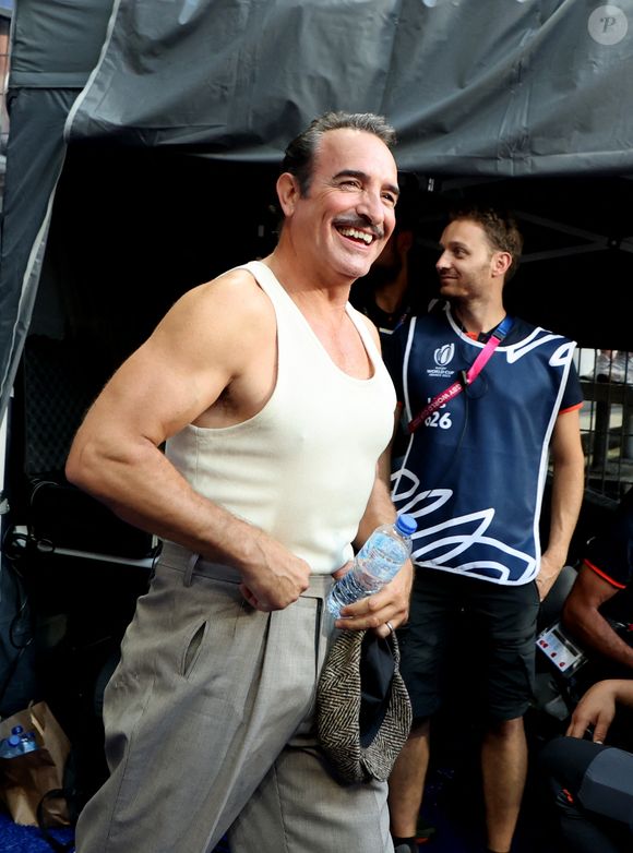 Jean Dujardin - Cérémonie d'ouverture de la Coupe du Monde de Rugby France 2023 avant le match de la Poule A entre la France et la Nouvelle-Zélande au Stade de France à Saint-Denis le 8 septembre 2023. © Dominique Jacovides/Bestimage
