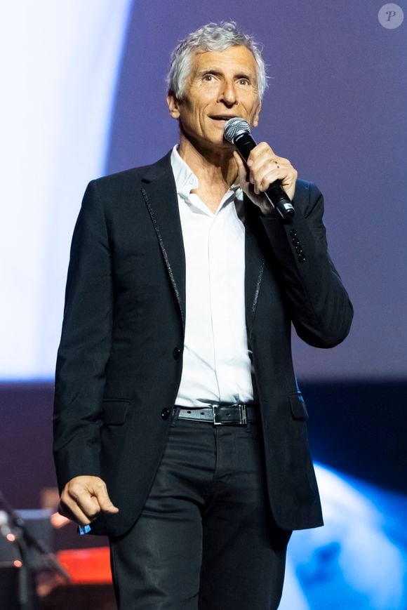 Nagui - Scène du Gala de la Fondation Recherche Alzheimer placée sous le signe de l’émotion et du partage avec un concert unique sur le thème "2 générations chantent pour la 3ème" à l’Olympia à Paris le 17 mars 2025. © Olivier Borde - Bertrand Rindoff/Bestimage