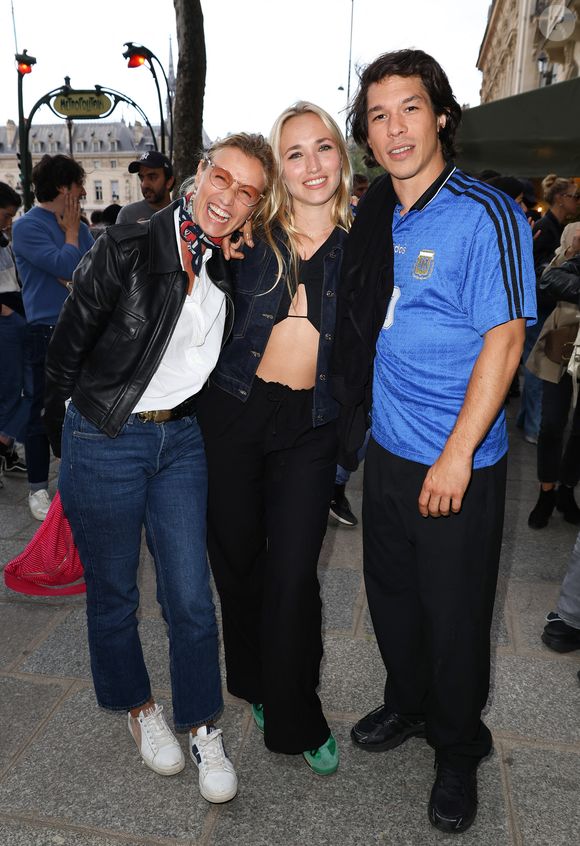 Alexandra Lamy, Chloé Jouannet et son compagnon Sandor Funtek - Avant-première du film "Nouveau Monde" au Cinéma Espace Saint-Michel à Paris le 19 juin 2024. © Coadic Guirec/Bestimage