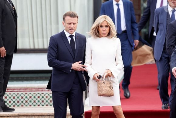 Cérémonie de départ du Président de la Républiquefrançaise Emmanuel Macron et sa femme la Première Dame Brigitte Macron en présence de Aziz Akhannouch, chef du gouvernement du Maroc à l'aéroport de Salé au nord de Rabat le 30 octobre 2024. © Dominique Jacovides/Bestimage