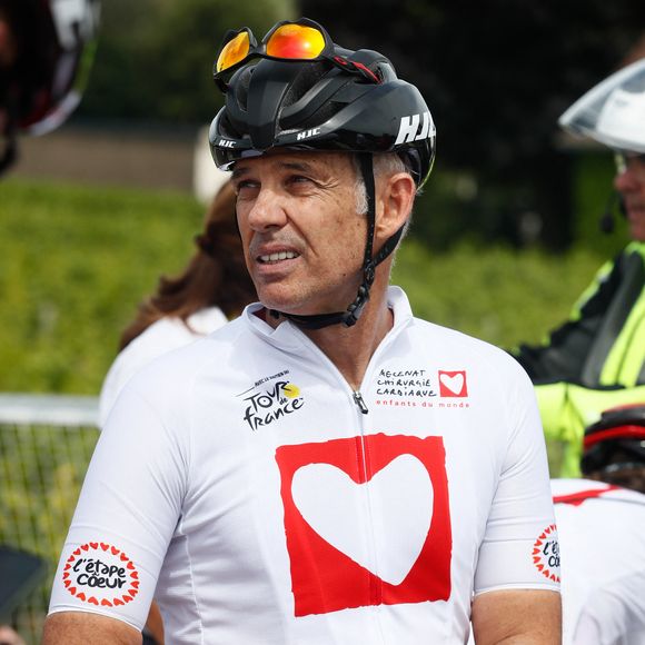 Paul Belmondo - Etape du coeur de l'association Mécénat Chirurgie Cardiaque "MCC" lors du Tour de France 2024 entre Nuits-Saint-Georges et Gevrey-Chambertin, France, le 5 juillet 2024 © Christophe Clovis/Bestimage